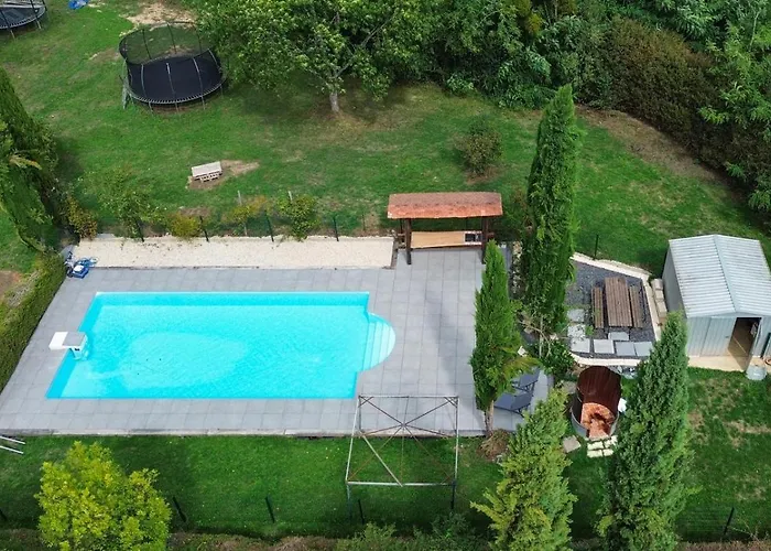 Lorette Panzió Le Veurdre